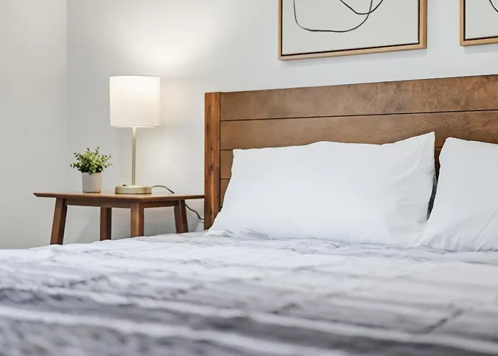 Millvale C Spacious And Cozy Private Bedroom With Shared Bathroom Pittsburgh