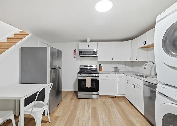 Millvale C Spacious And Cozy Private Bedroom With Shared Bathroom Pittsburgh